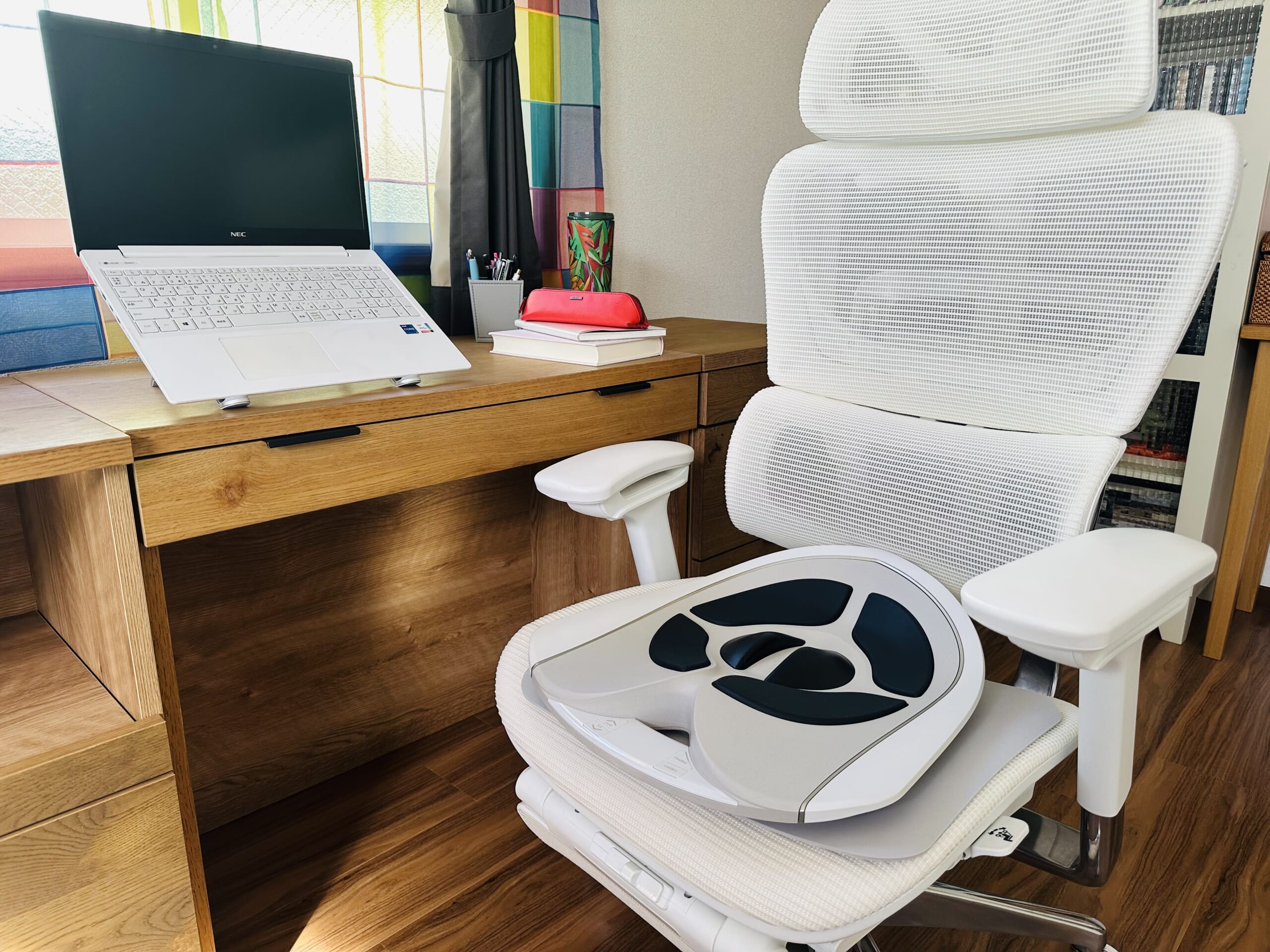 SIXPAD Perine Fitを使う様子