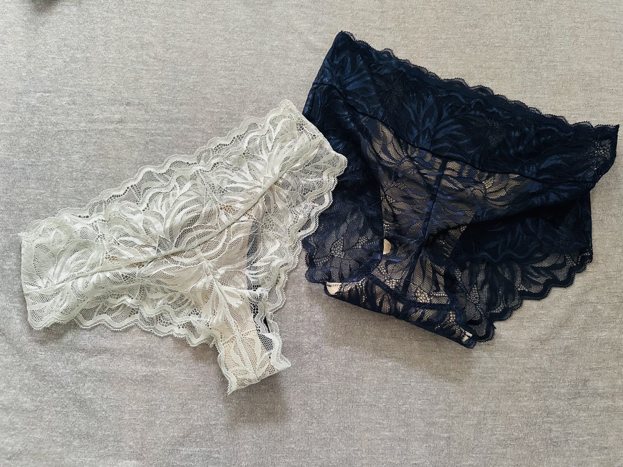 momoful (モモフル)おりもの吸水ショーツelegant