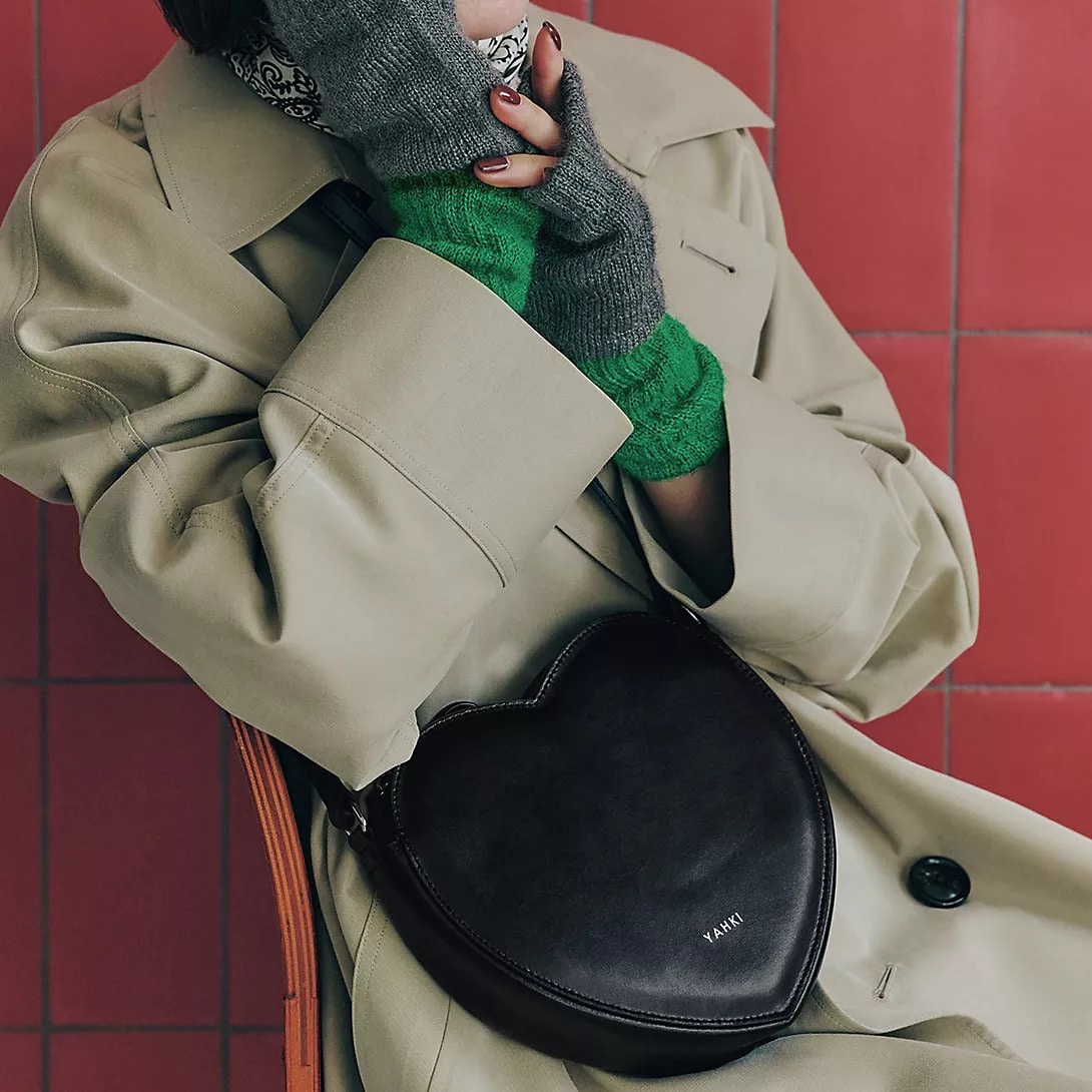 YAHKI
W FACEハートショルダーバッグ
￥24,200