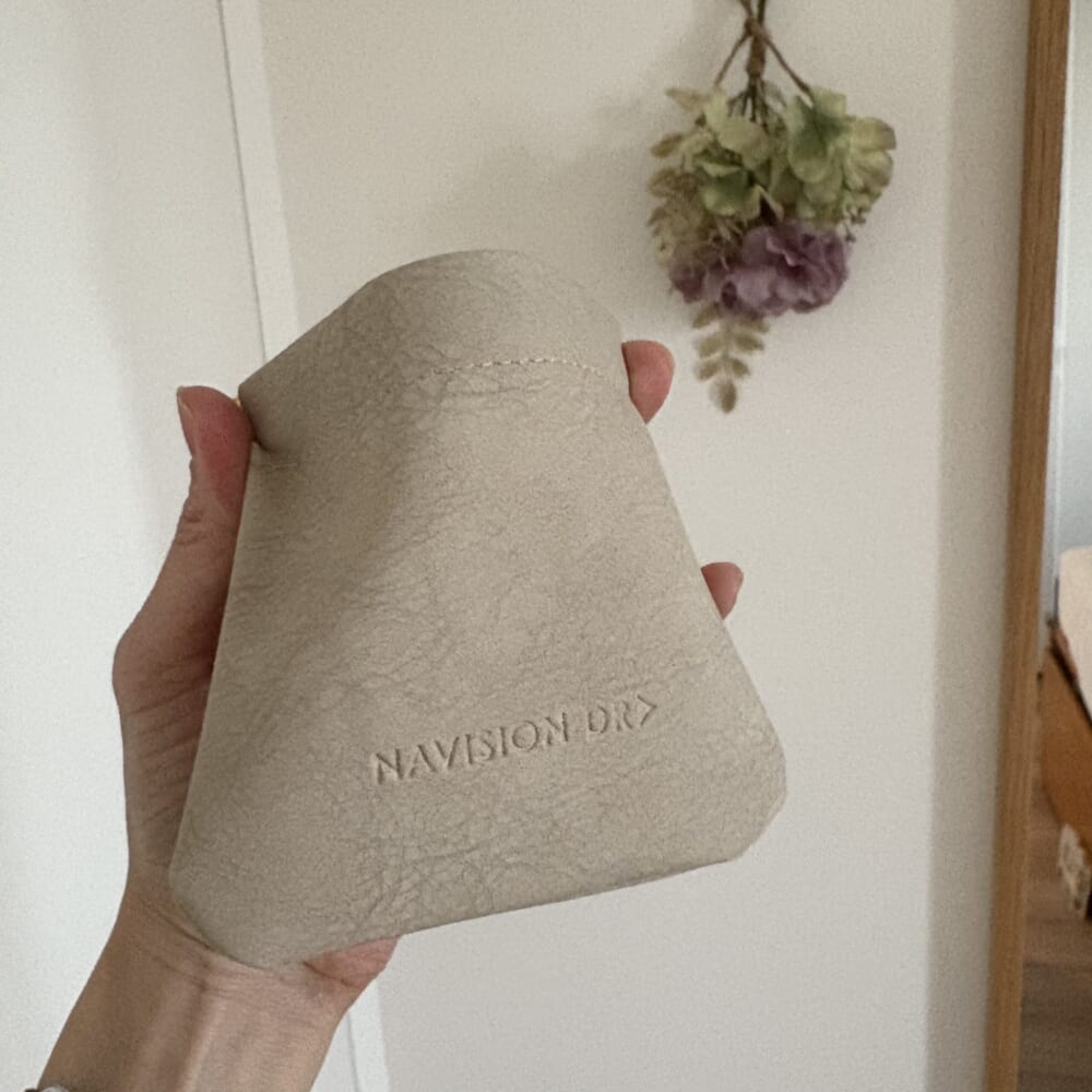 化粧ポーチ　ポーチ　ベージュ