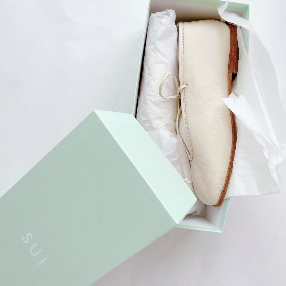 sui レースアップシューズ