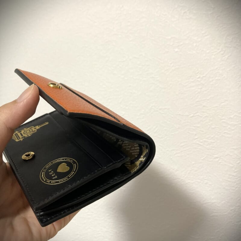 フェラガモ財布