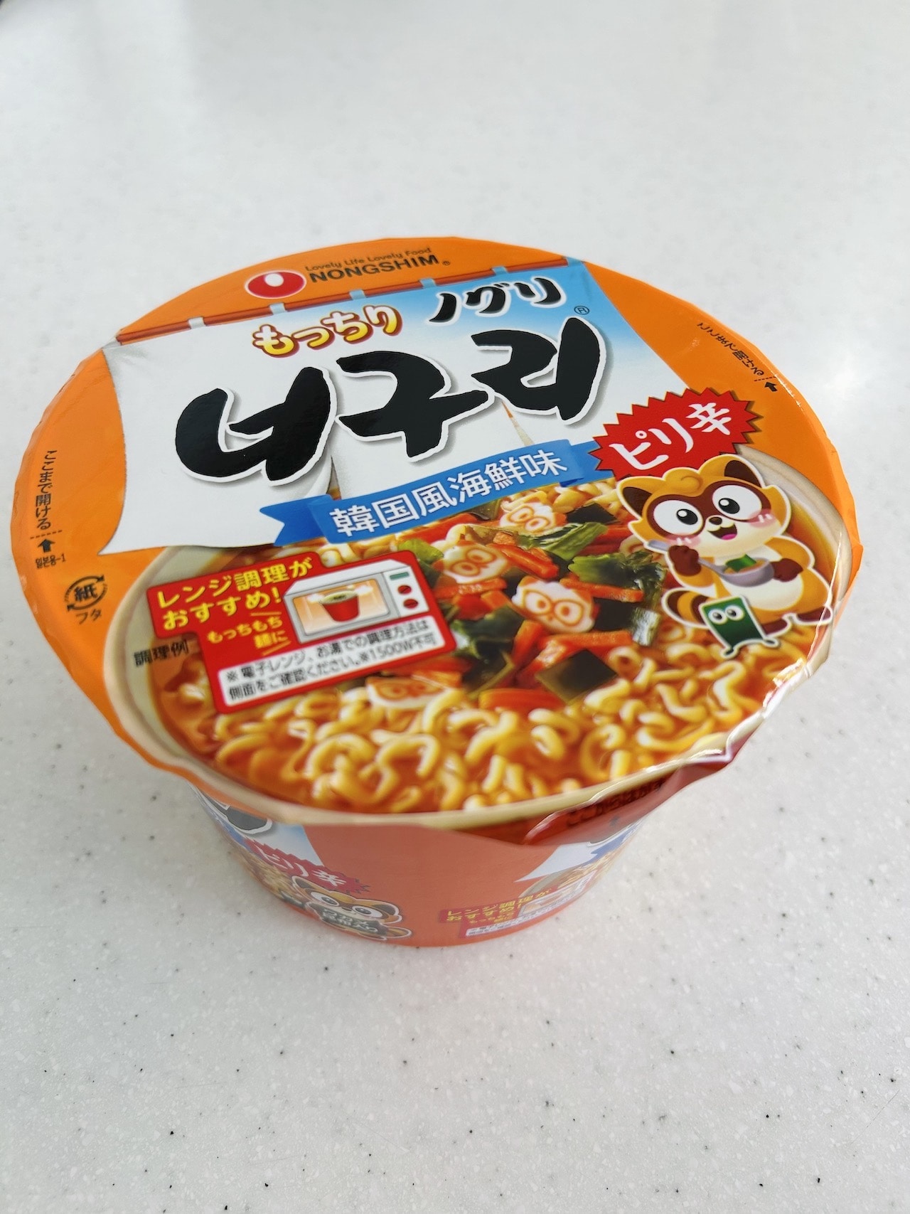 【農心】もっちりノグリ 韓国風海鮮味 カップ(ピリ辛)