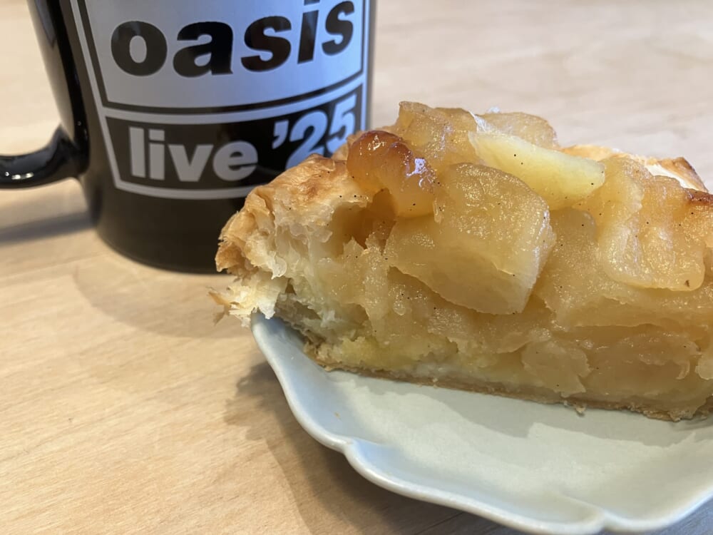 ル・パティシエヨコヤマ
アップルパイ
oasis
マグカップ