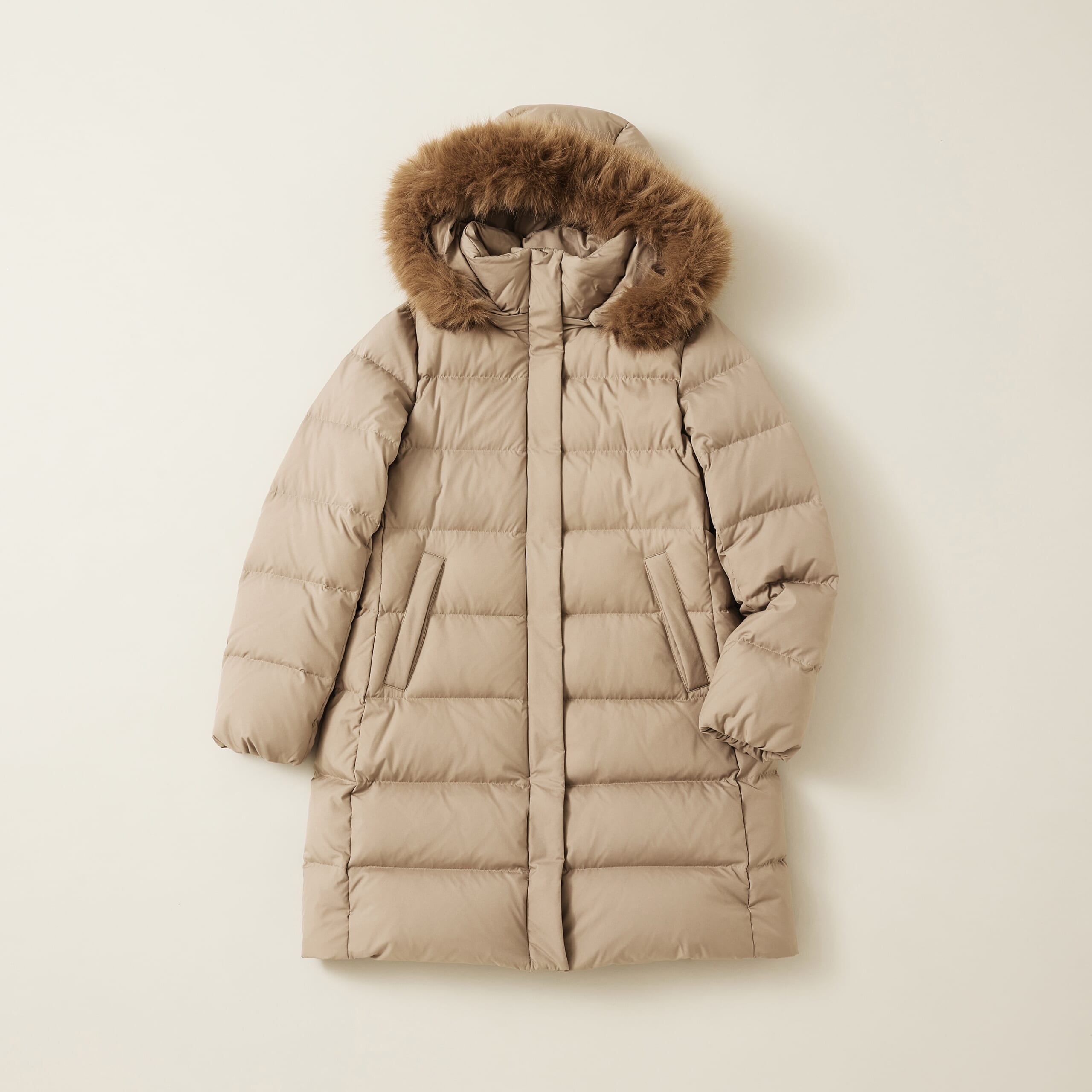 ユナイテッドアローズグリーンレーベルのフードロングダウン