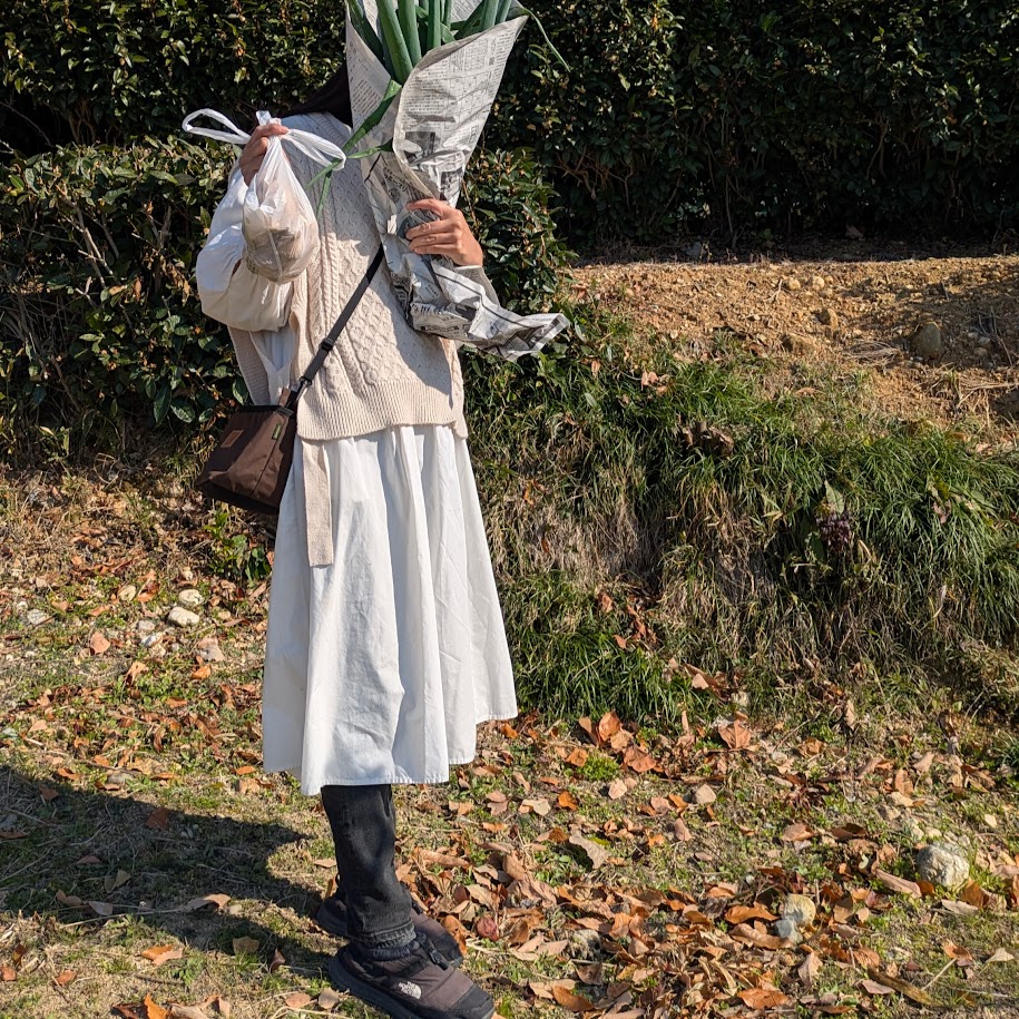 LEE100コポ　白コーデ　40代ママ