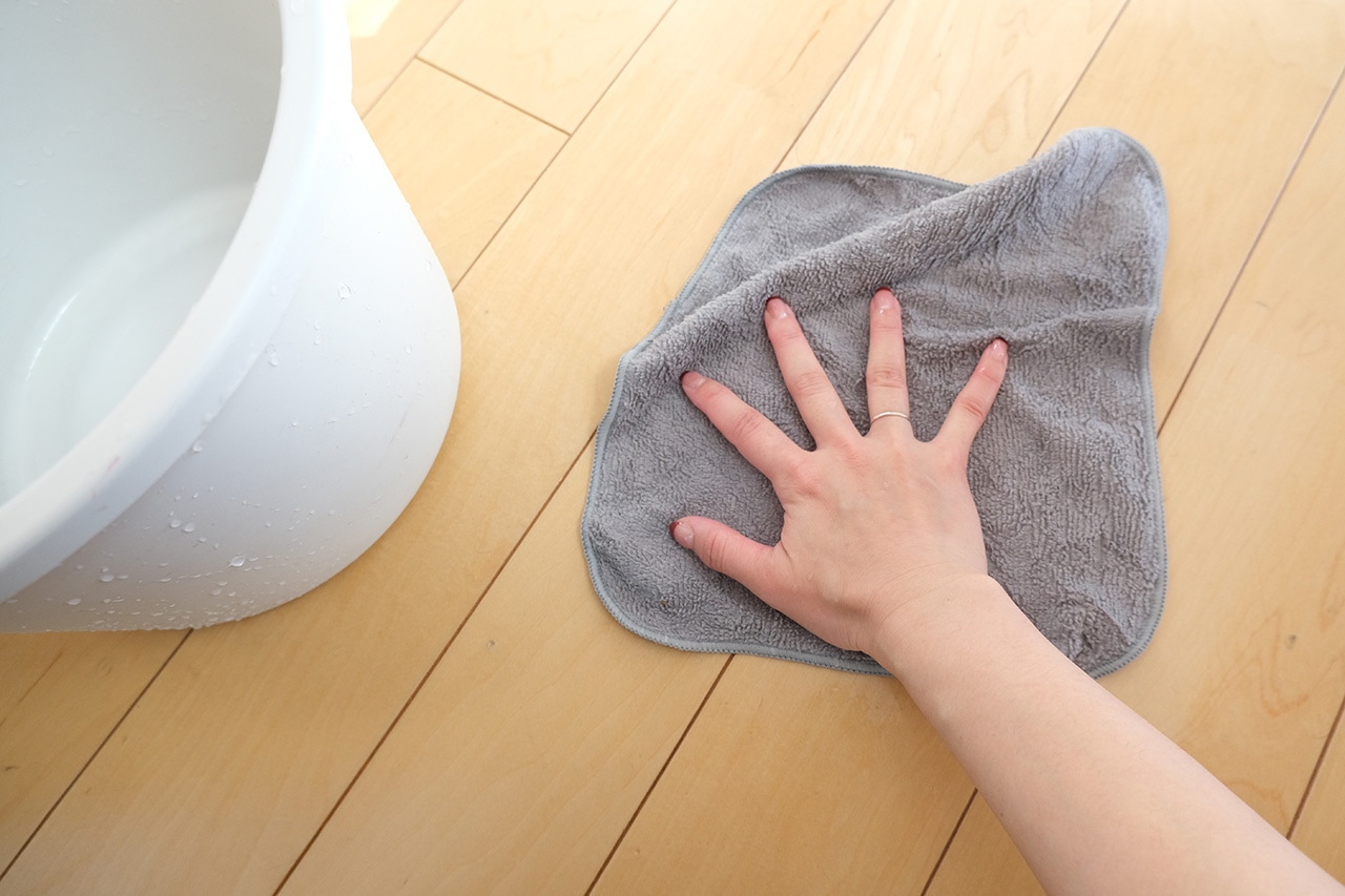 マイクロファイバークロス(2枚組・490円)使用シーン 無印良品