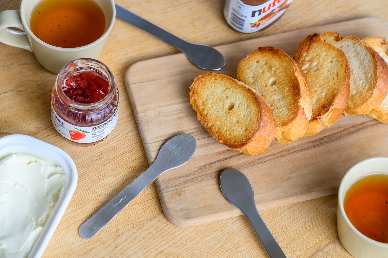 「ブランドロゴ入り平スプーン」のプレゼント