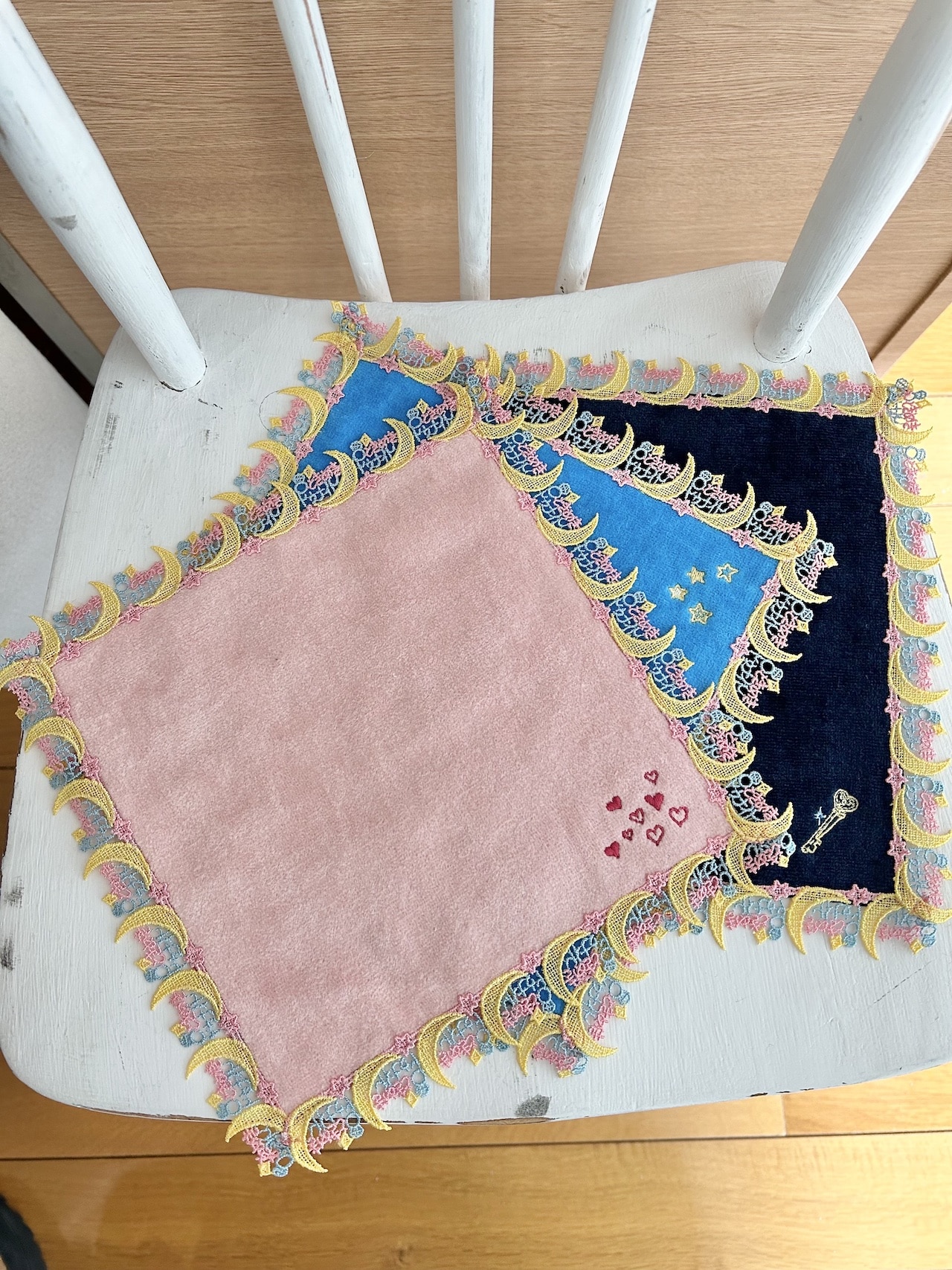 【ときめきトゥナイト×近沢レース店】コラボタオルハンカチ3色セット