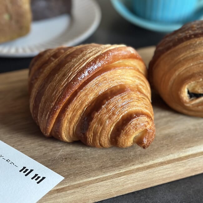 ベーカリー三三(さんさん)