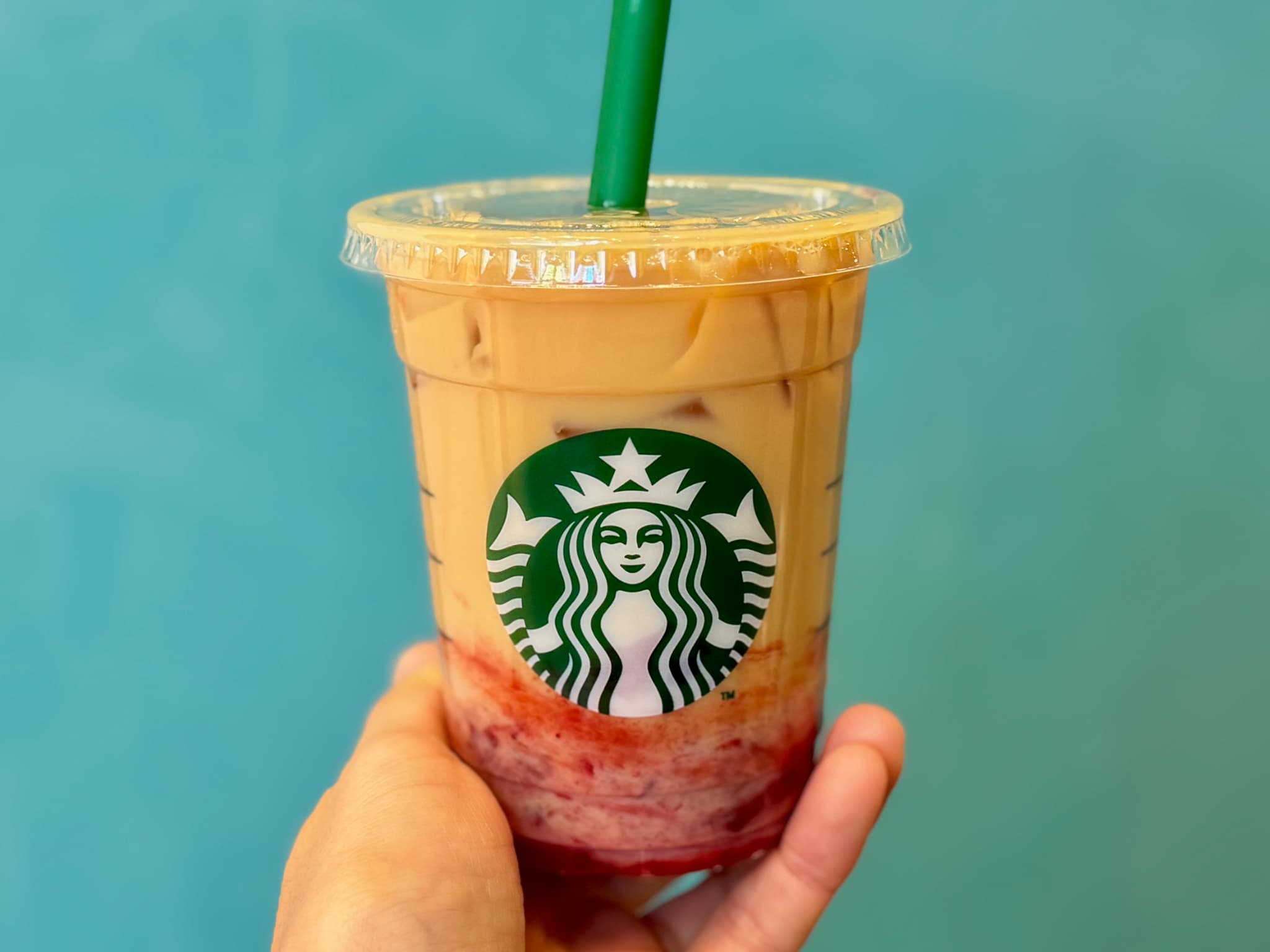 スタバ新作「ジョイフルメドレー 苺 ミルク ティー」手持ち