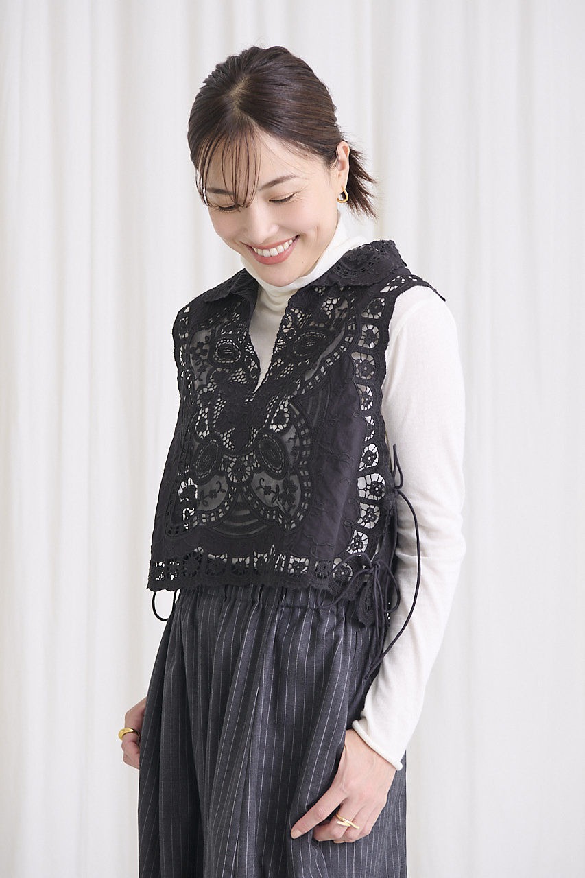 Curensology
【洗える】エンブロイダリーブラウス
￥26,400