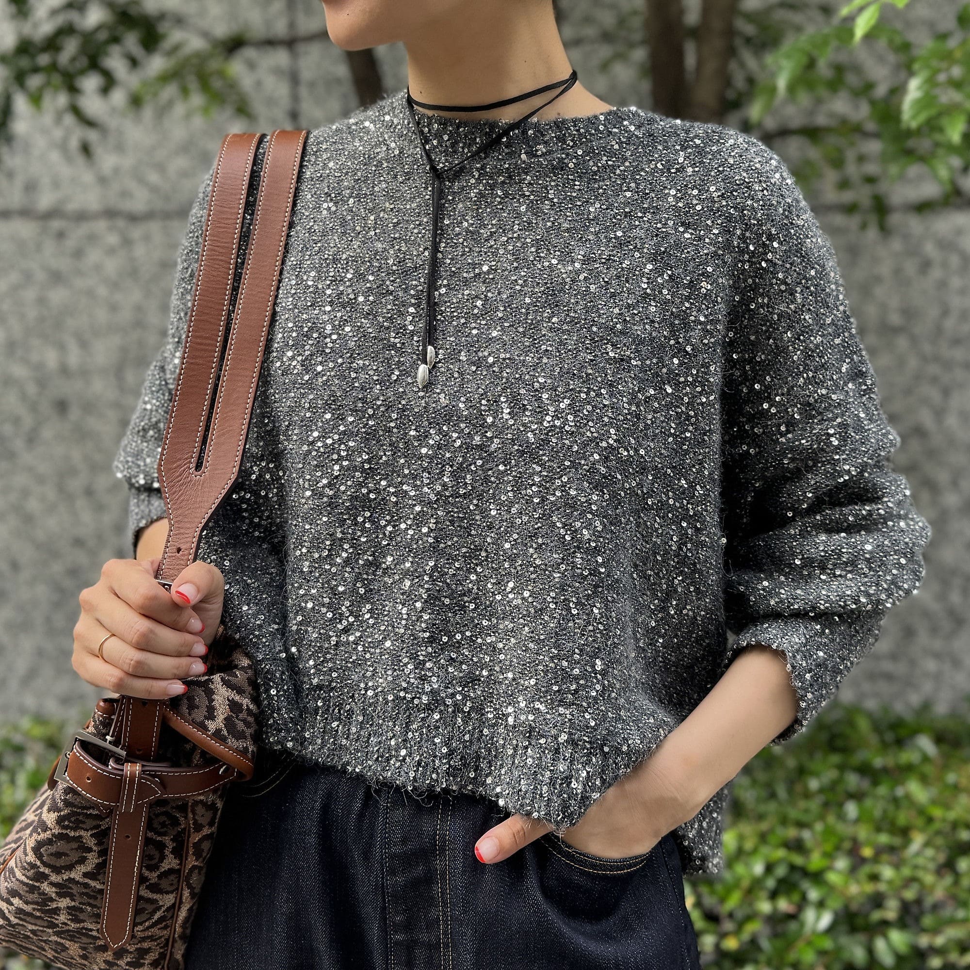 Curensology
スパングルニットプルオーバー
￥29,700