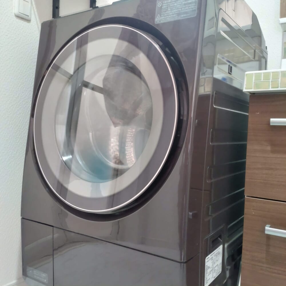 ドラム式洗濯機
家電
TOSHIBA