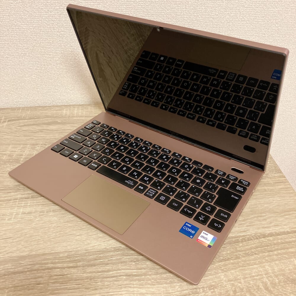 ノートパソコン　モバイルパソコン①