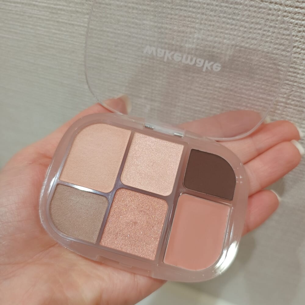 wakemake アイシャドウ