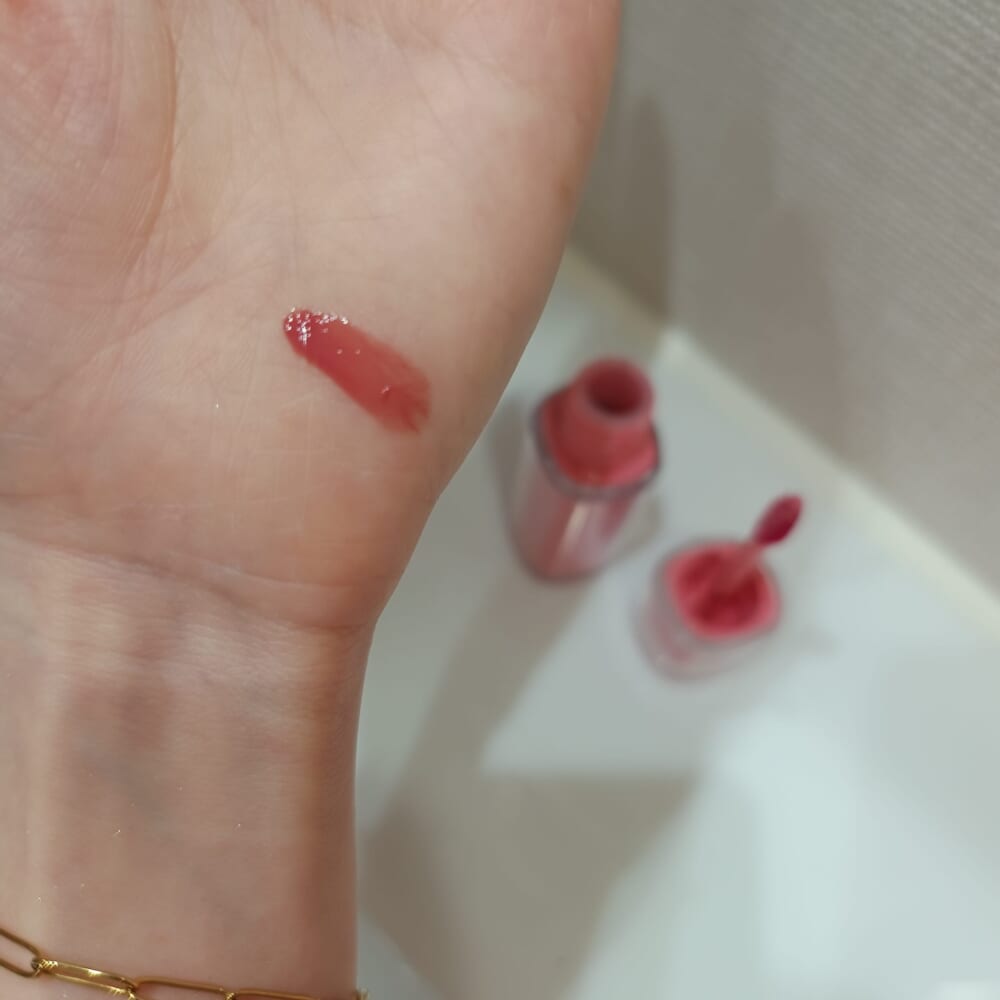 イーザーアンド　リップ