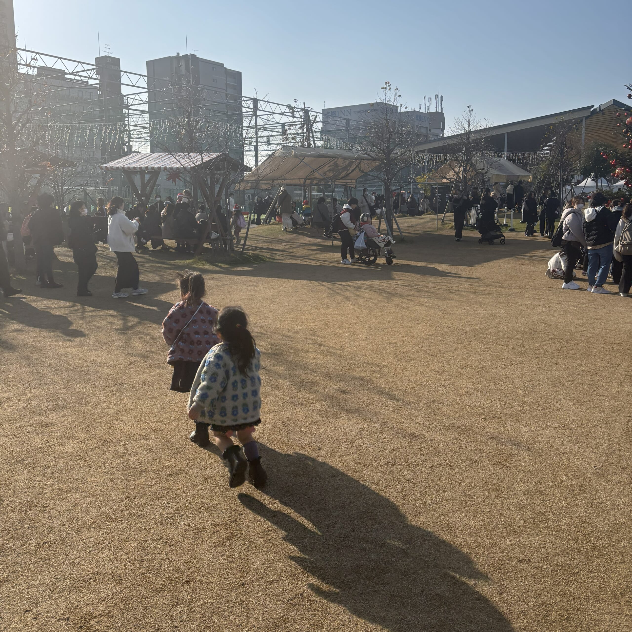 クリスマスマーケット　子供