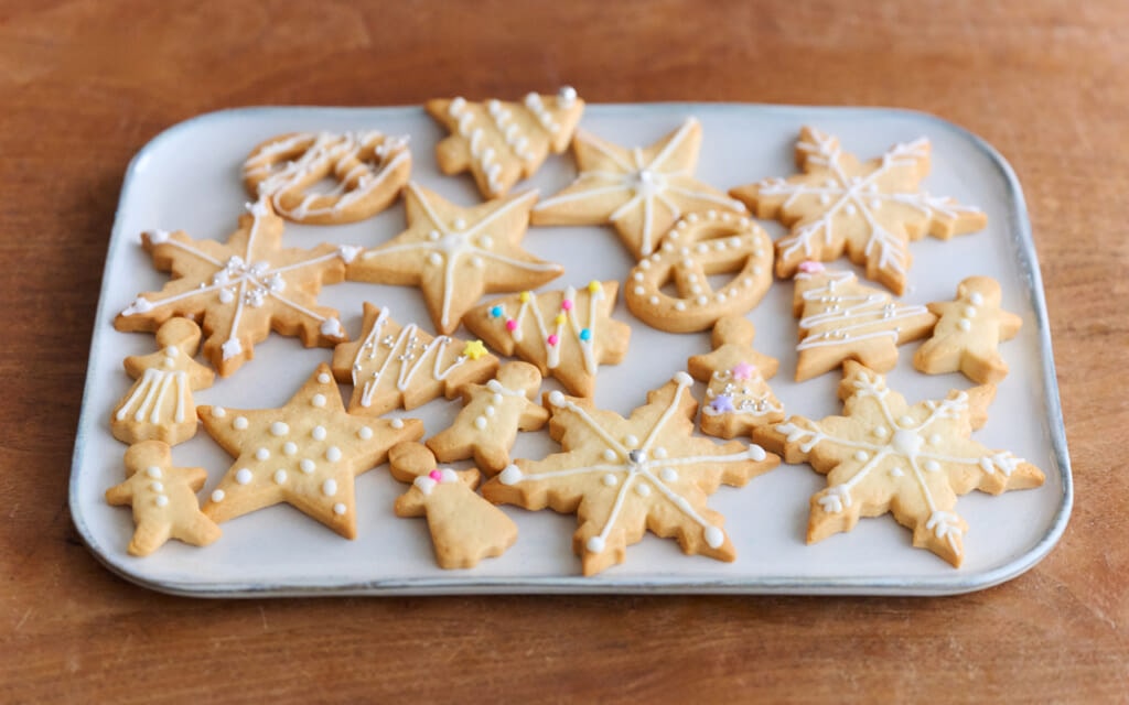 クリスマスに!「型抜きクッキー」レシピ/近藤幸子さんの「おやこおやつ」