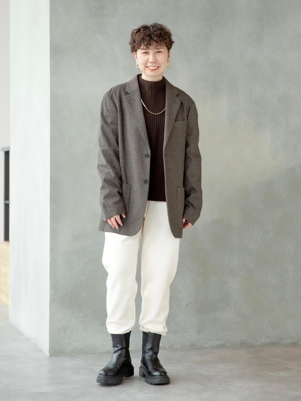 ユニクロ　ヒートテックボアスウェットパンツ　オフホワイト着用コーデ