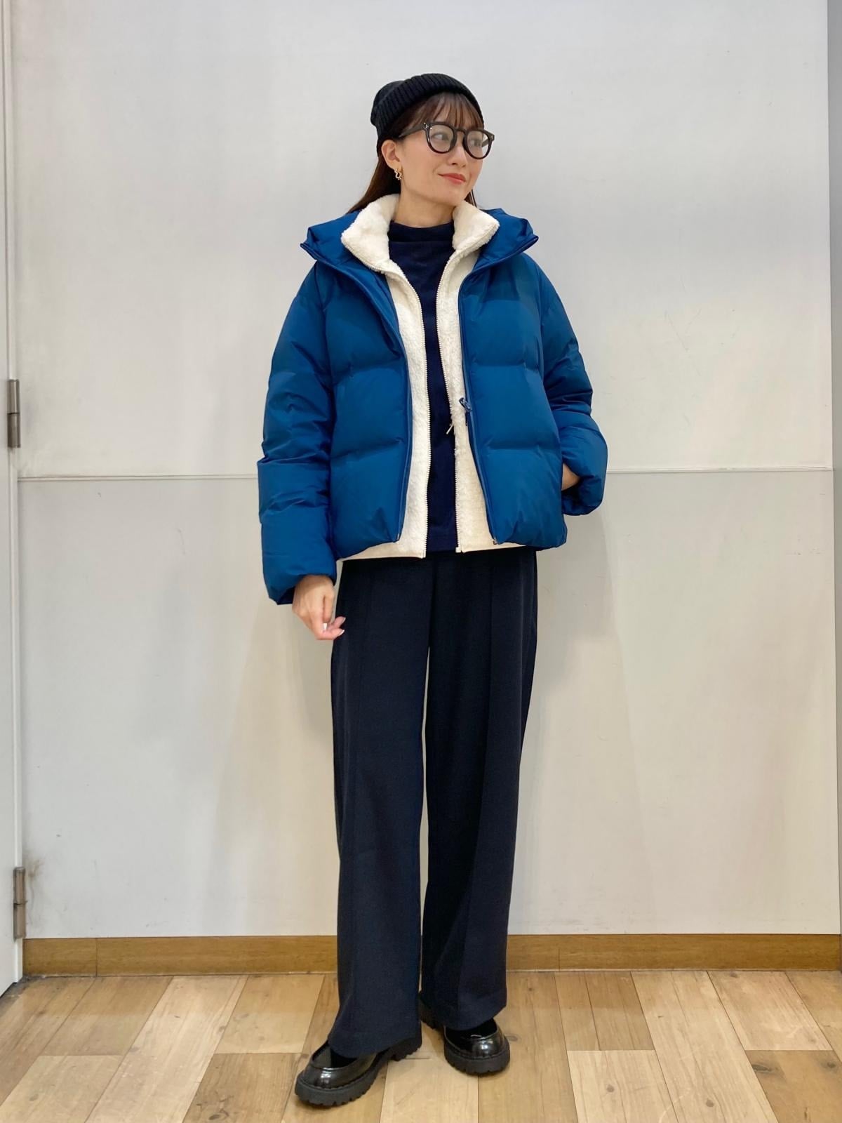 ファーリーフリースフルジップジャケット ホワイトを使ったコーデ