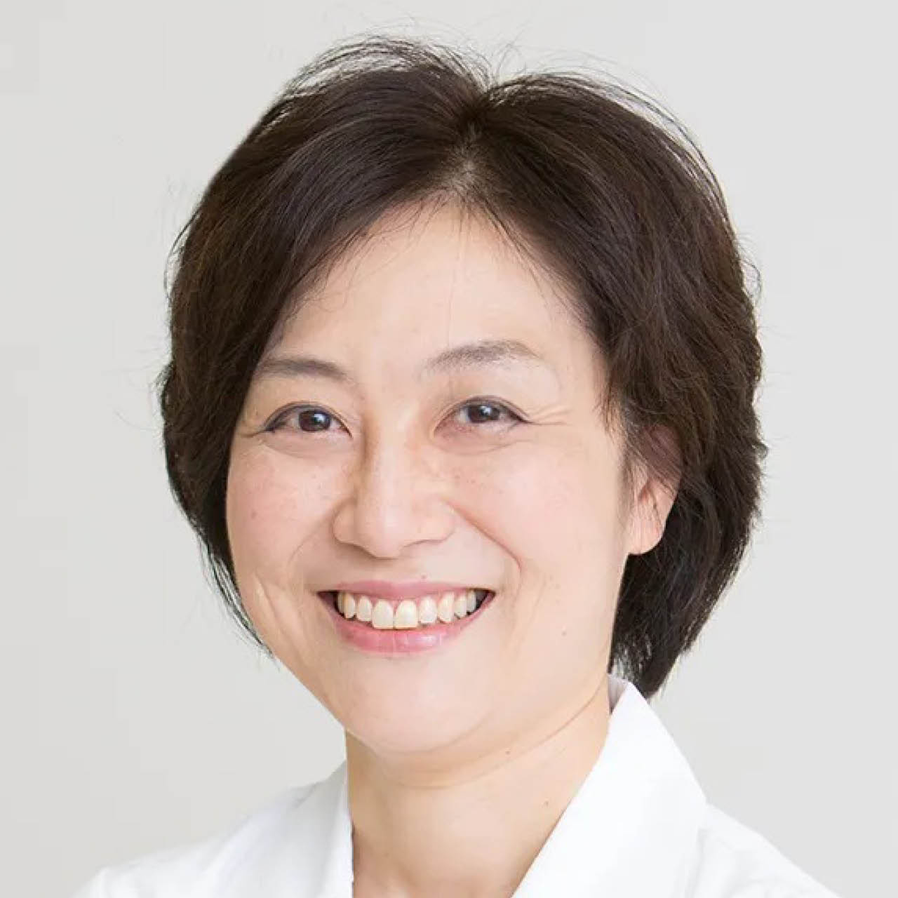 清水千佳子先生