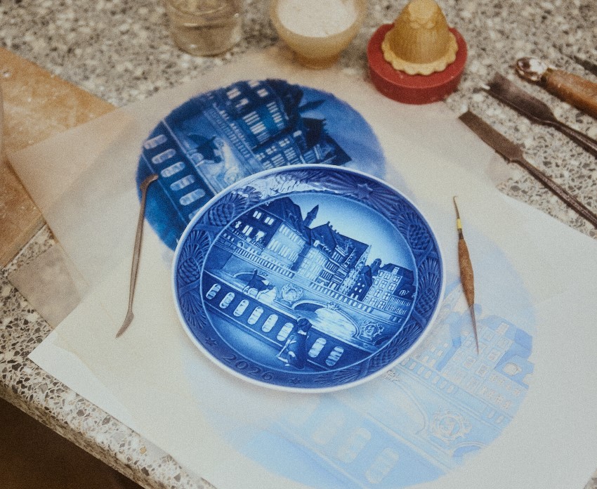 ロイヤル コペンハーゲン イヤープレート／ブルーコレクタブル ロイヤル コペンハーゲン イヤープレート 2026年版 "The Marble Bridge"￥19800