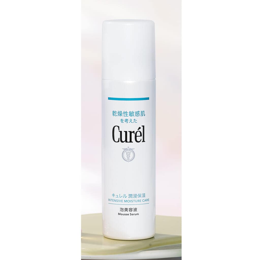 キュレル
潤浸保湿　泡美容液　（医薬部外品） 120g￥3850（編集部調べ）