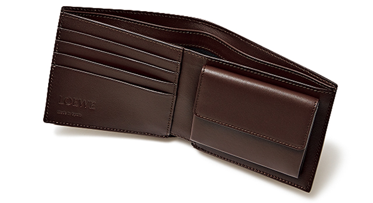 【LOEWE(ロエベ)】「キャッツ バイフォールド コインウォレット」の中身
