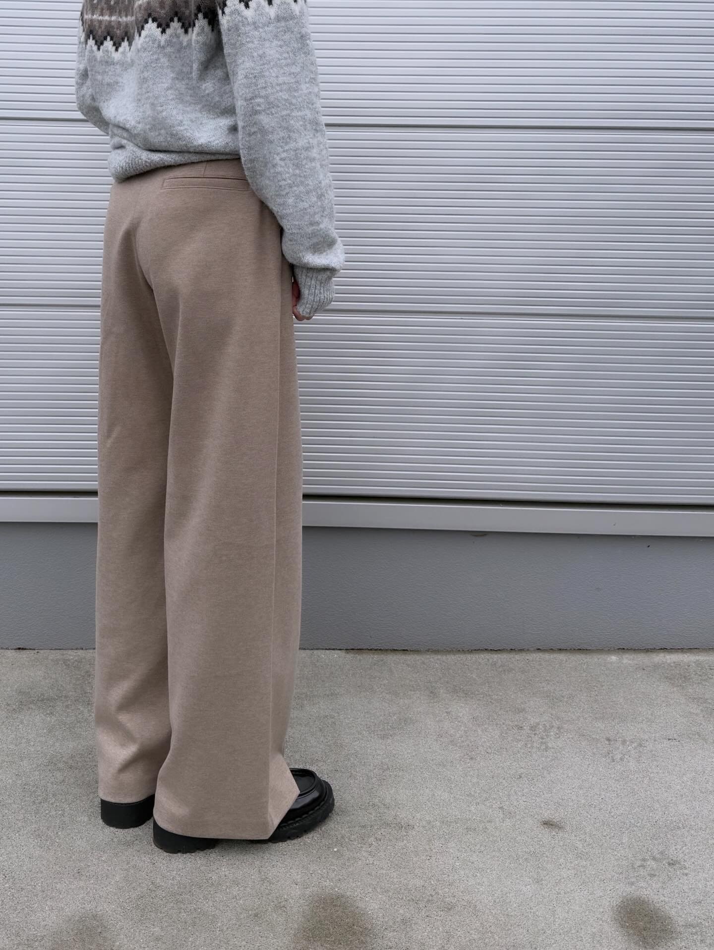 ユニクロ ブラッシュドジャージーワイドパンツ