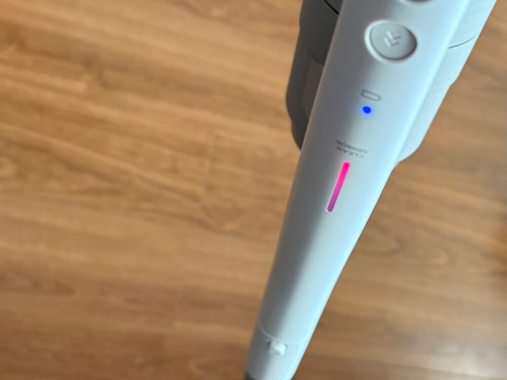 パナソニック　セパレート型コードレススティック掃除機　MC-NX810KM