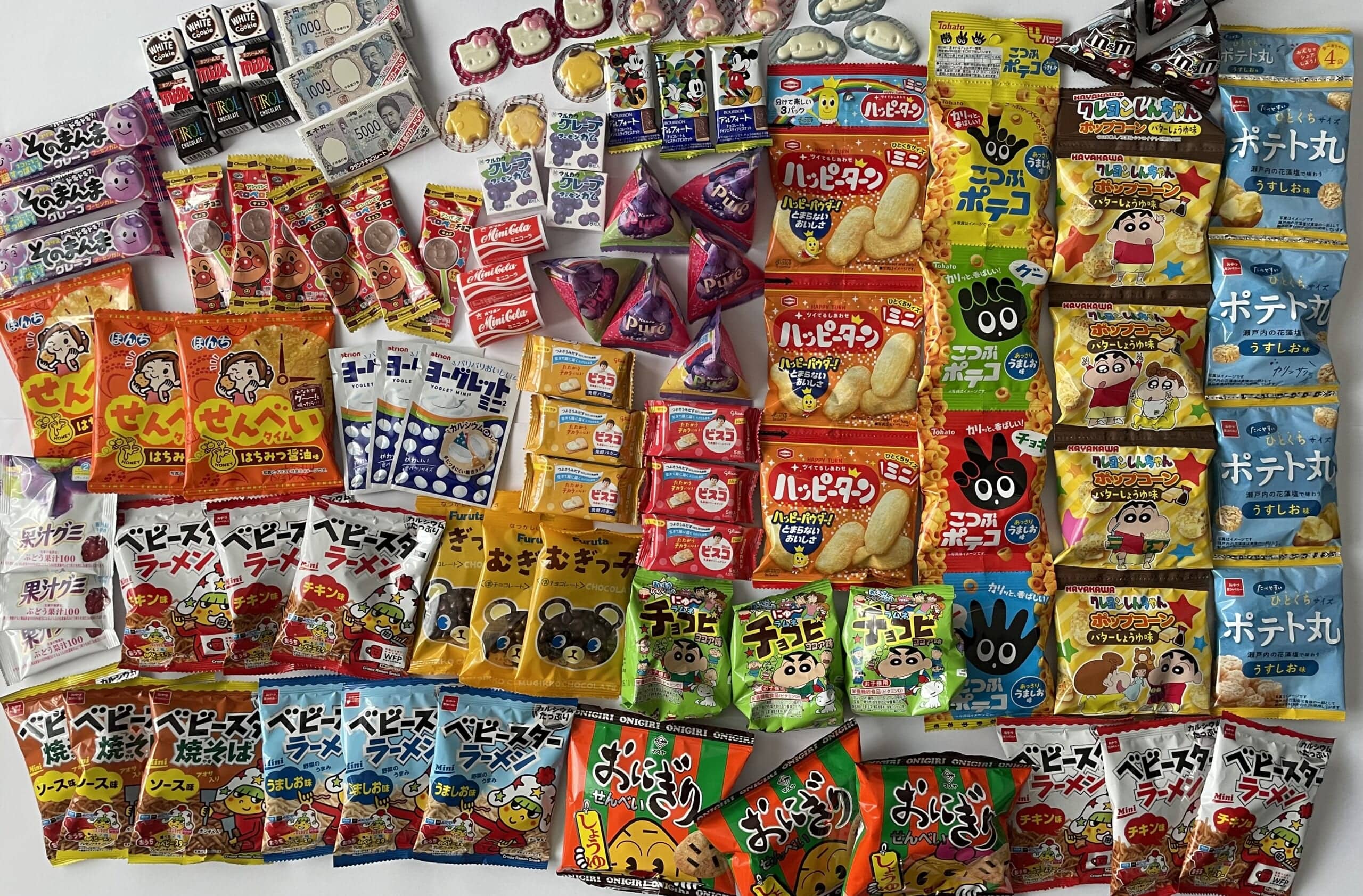 ダイソーとカルディで調達したアドベントカレンダーの中に入れるお菓子2025