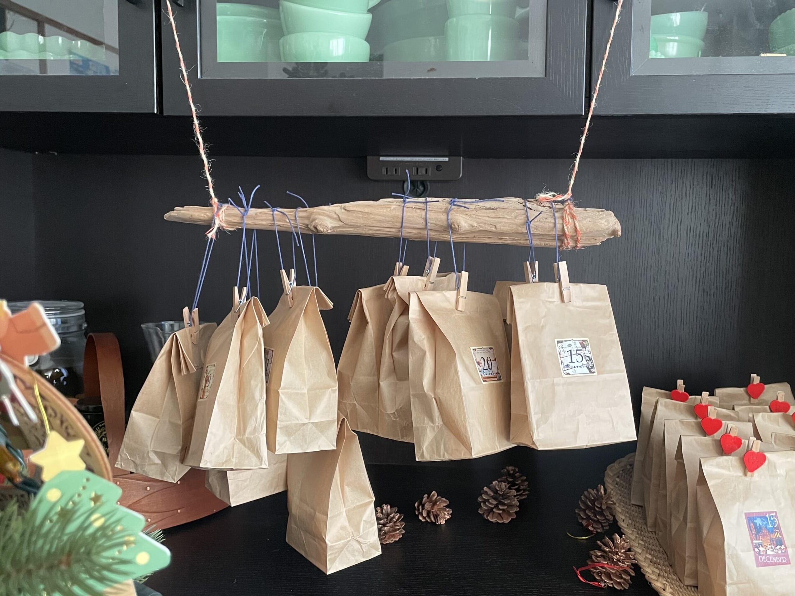 次男用アドベントカレンダー。吊り下げスタイル