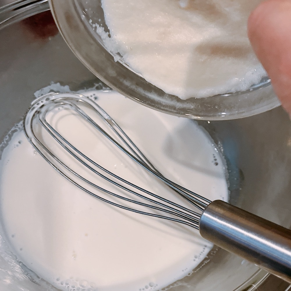 牛乳クリーム　パン　生クリーム代用