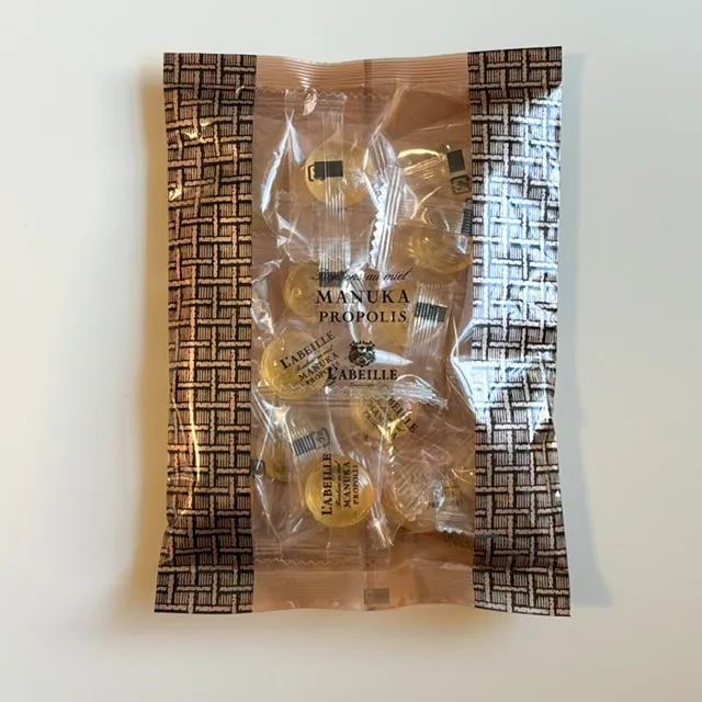 ラベイユの「マヌカキャンディ」パッケージ