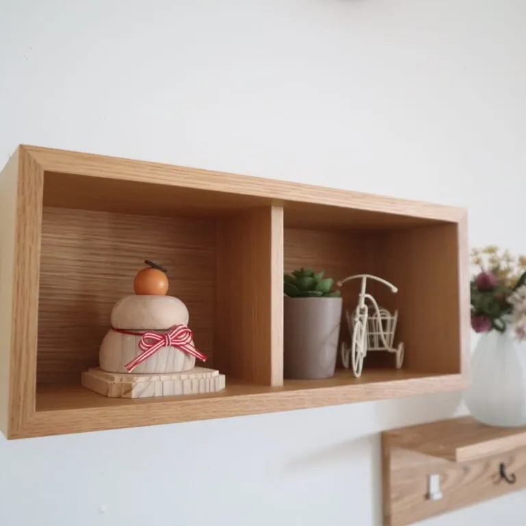 salut!「鏡餅オブジェ/正月のお飾り」棚に飾ったところ