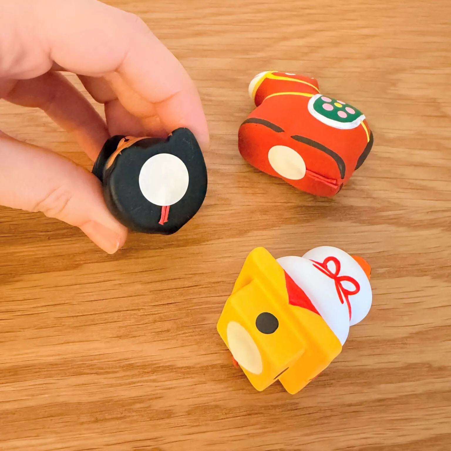 中川政七商店「招福干支みくじ 午」「鏡餅みくじ」「福招き猫みくじ 黒猫」裏側