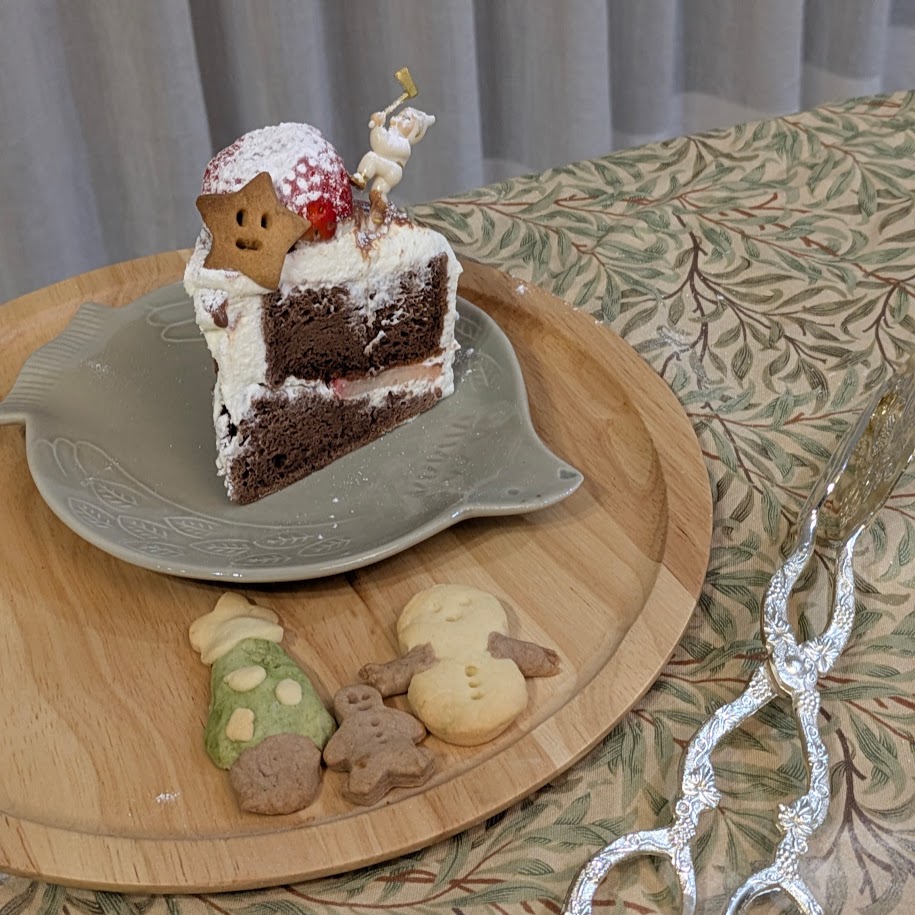 LEE100コポ　クリスマスケーキ　ココアシフォン
