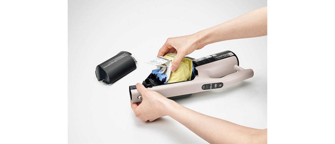 紙パックは3層構造で、微細なゴミまで約99％逃さず排気もきれい