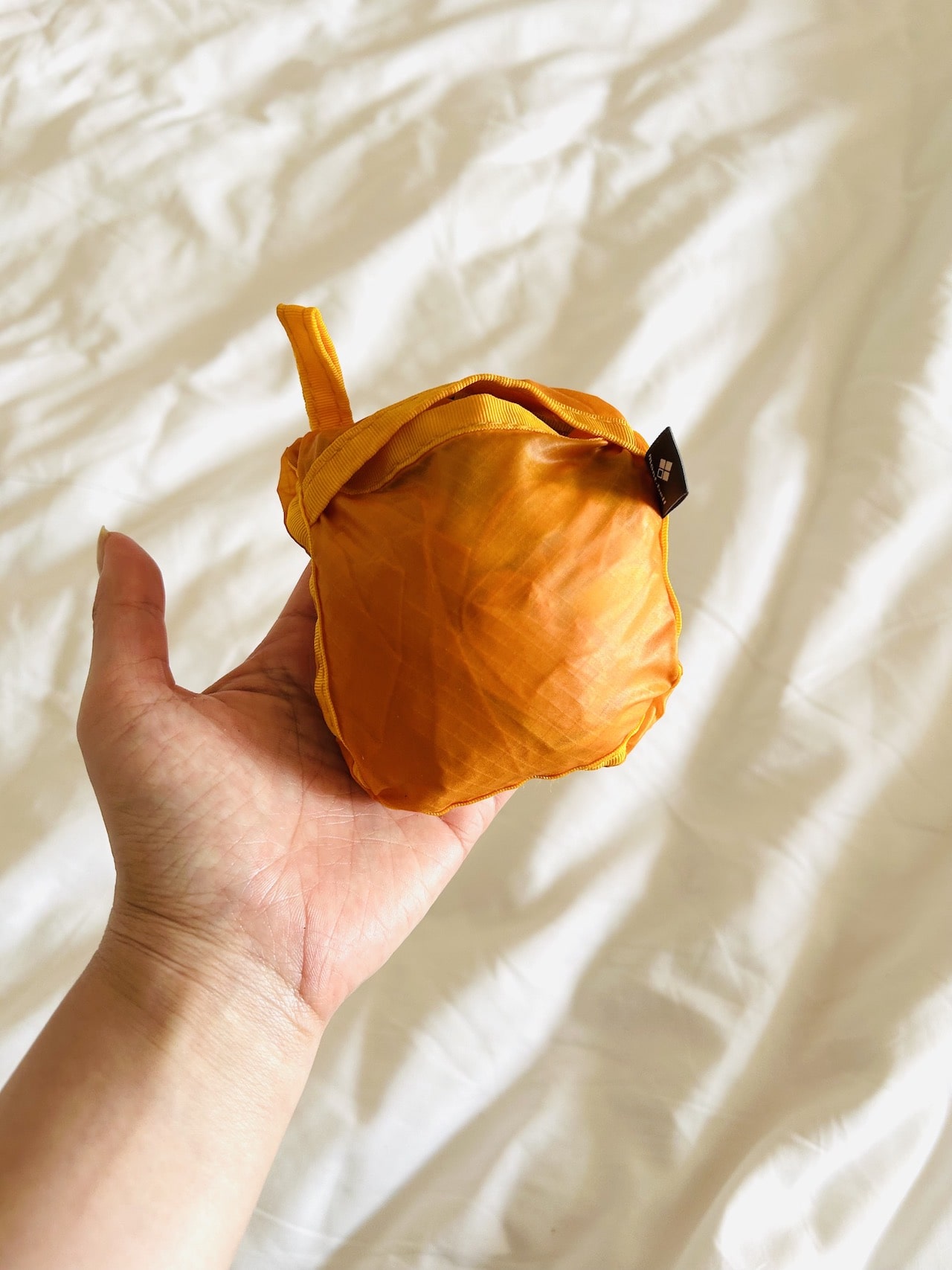 モンベルのポケッタブルU.L.バッグシリーズ　収納した状態