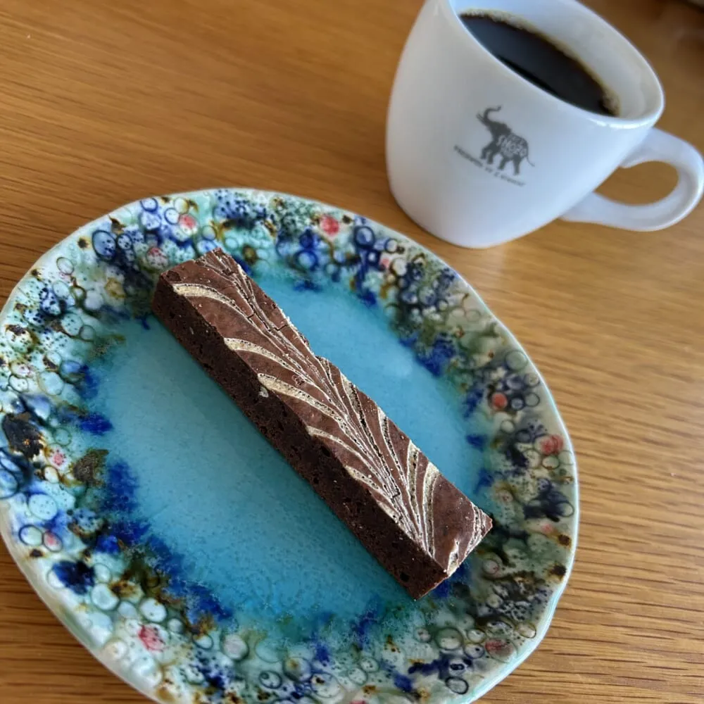 コートクール「アールグレイブラウニー」中身