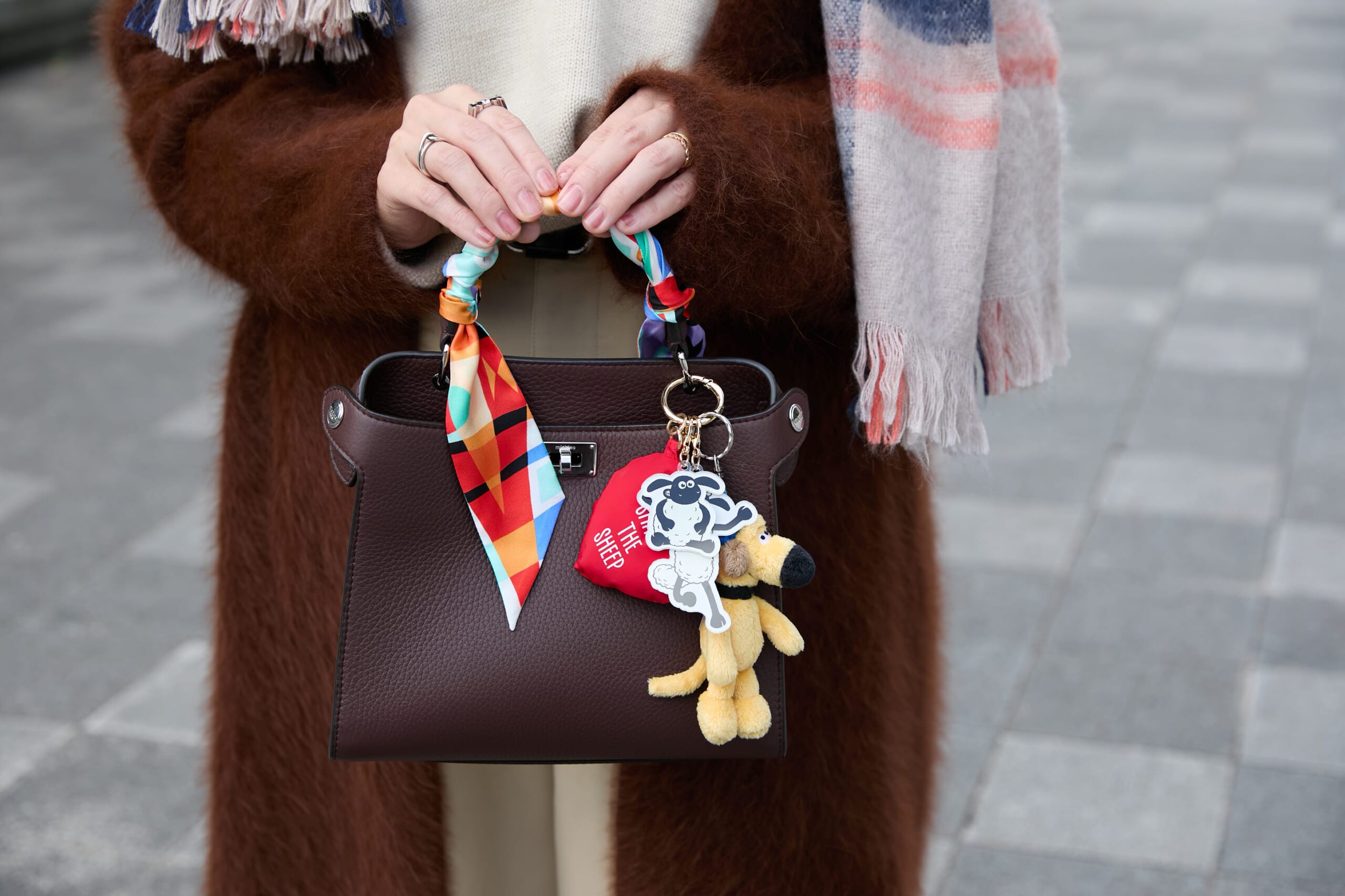 LEE100人隊 pepeさん バッグをチャームで盛り上げ