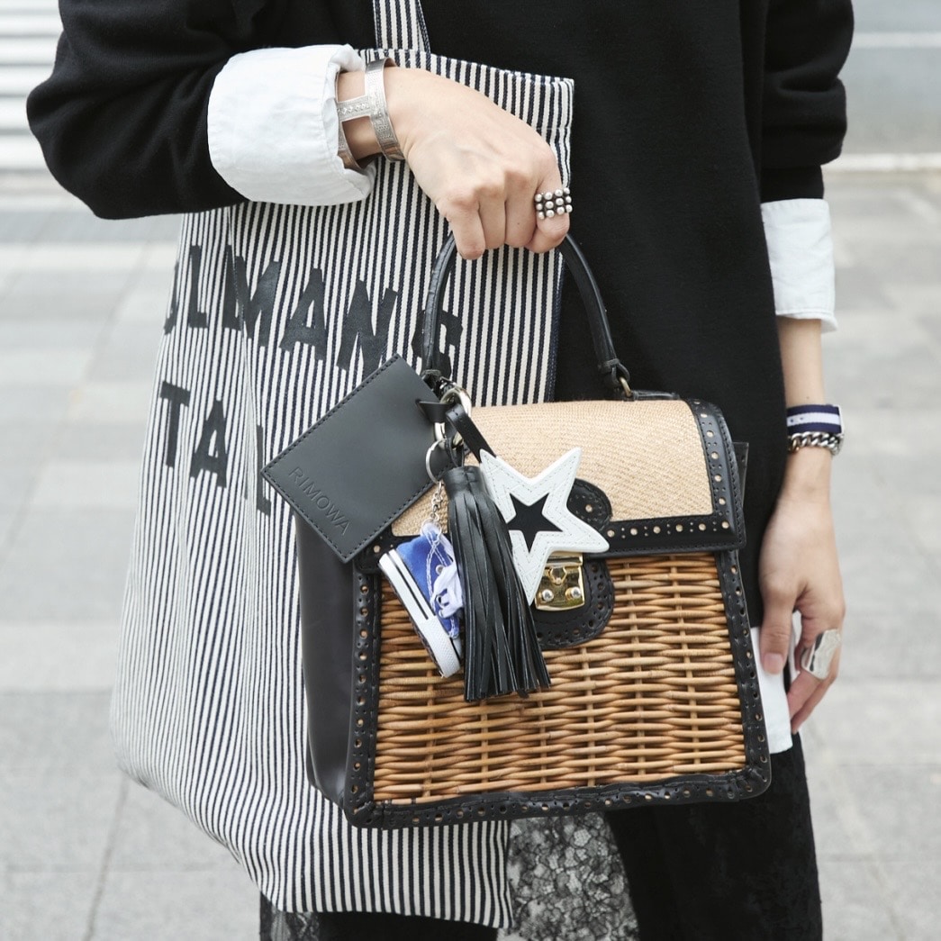 LEE100人隊TB りーぬさん エバゴスのバッグにチャーム重ね付け