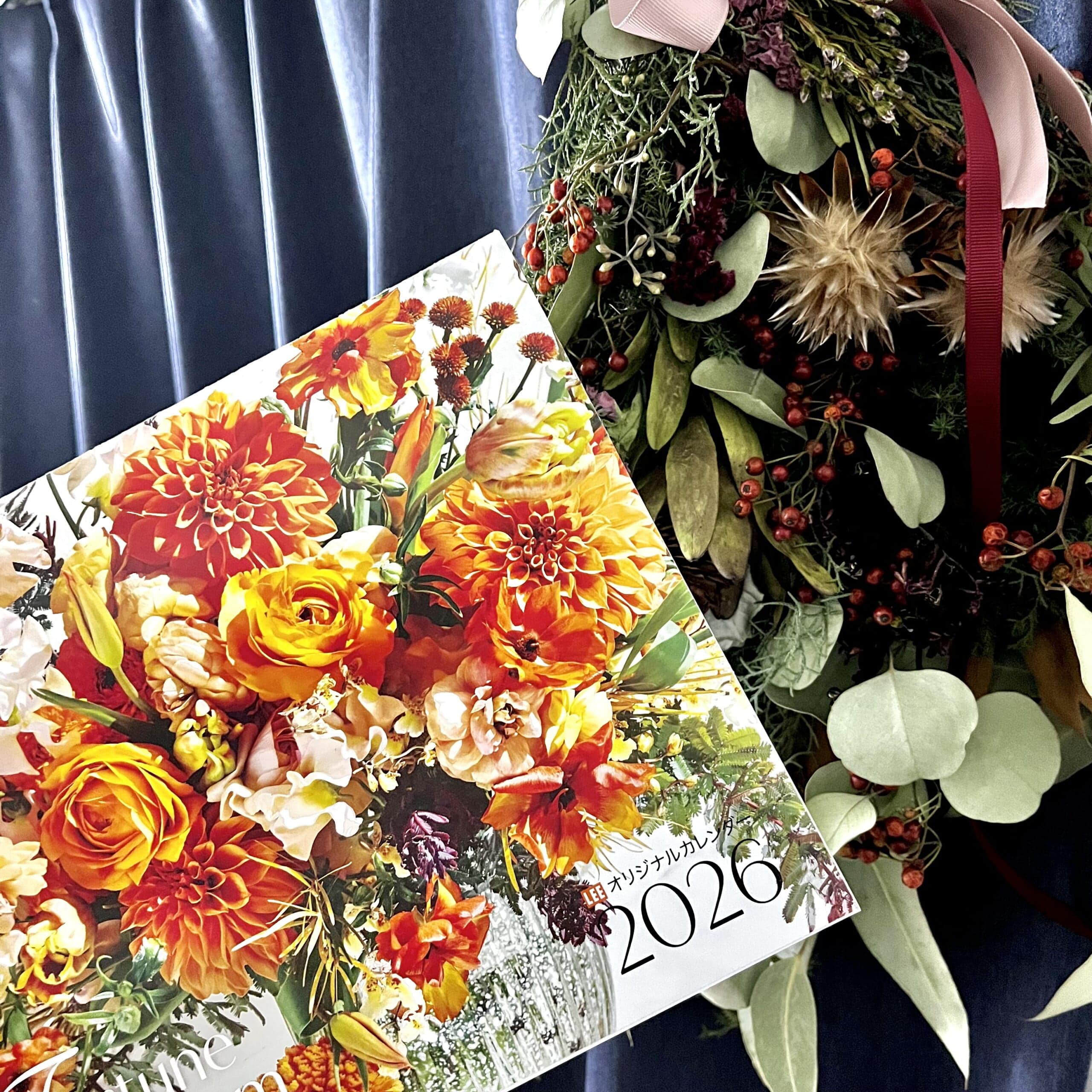花カレンダー表紙とスワッグ