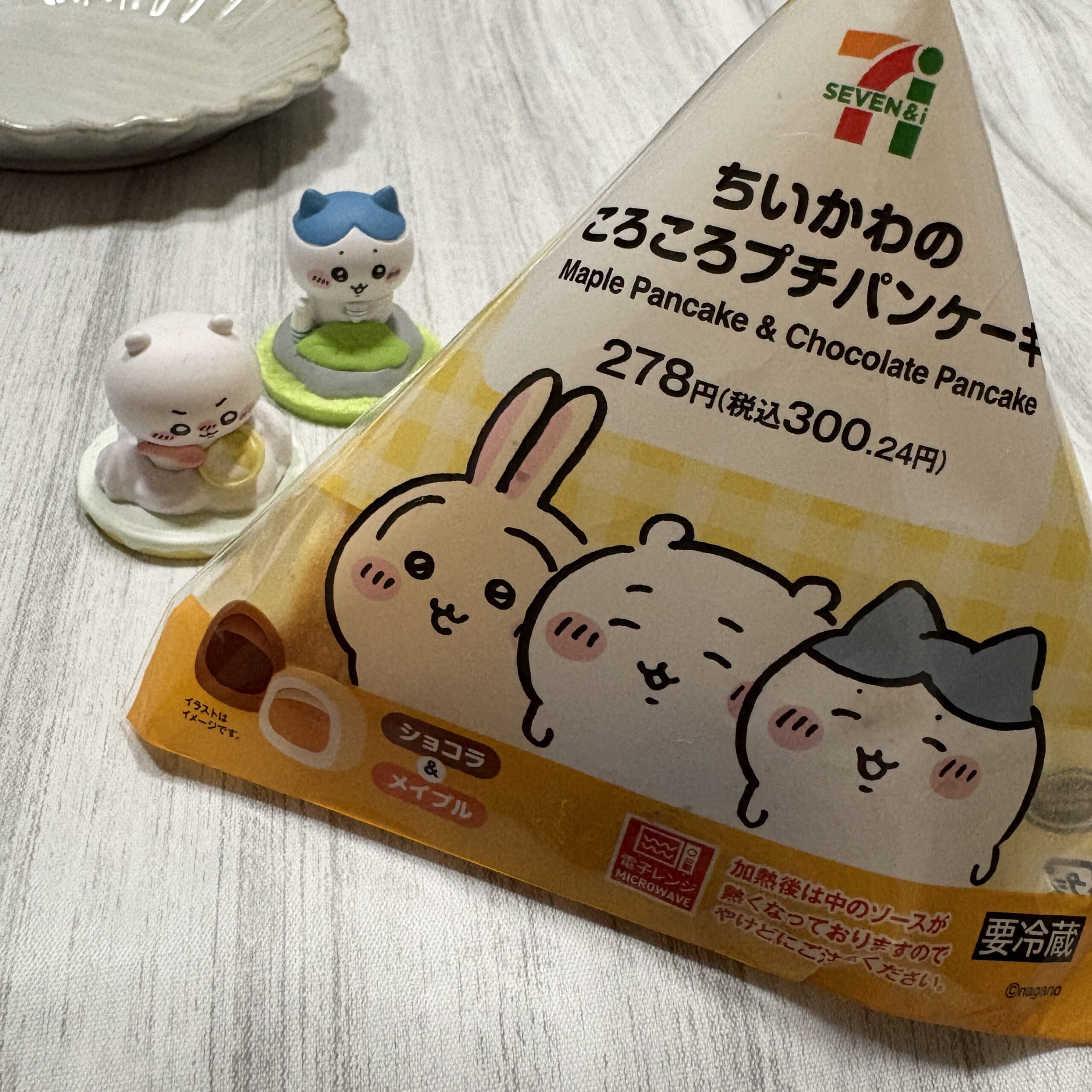 ちいかわ　セブンイレブン　パンケーキ
