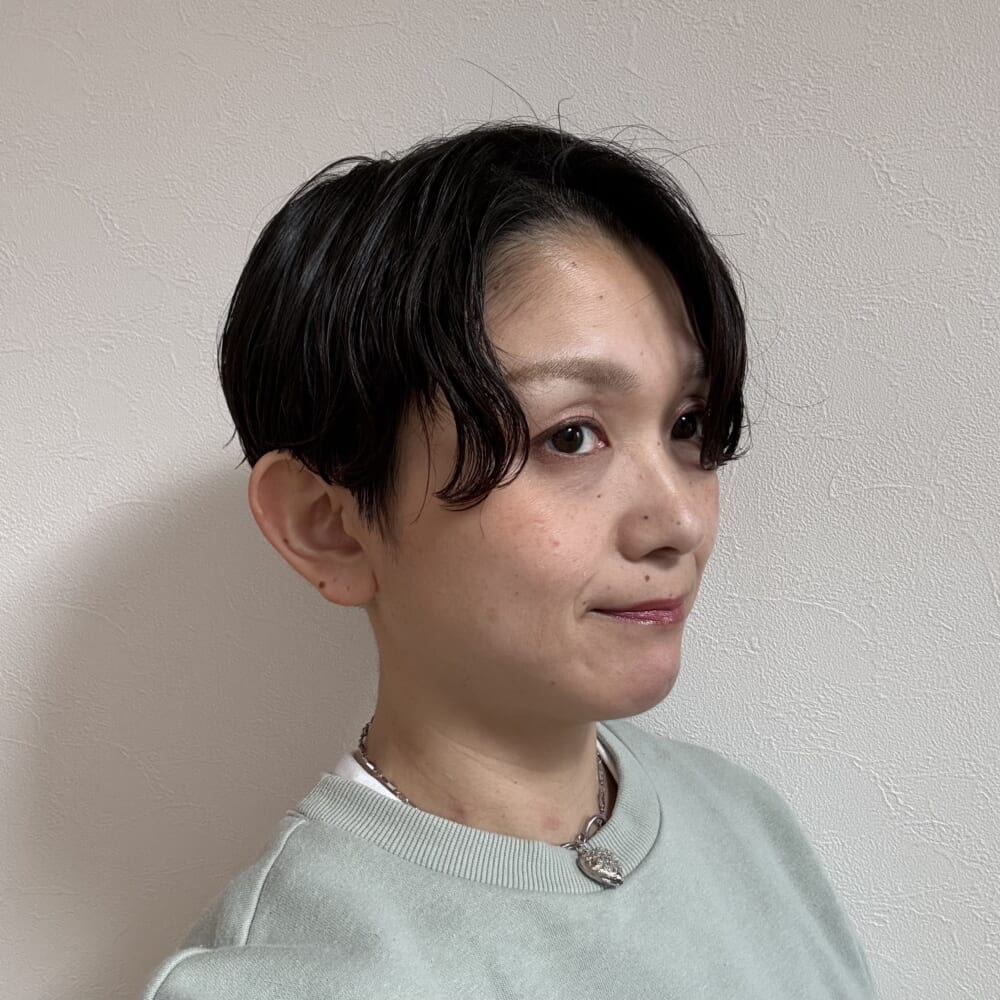 ハンサムショート 刈り上げ ショート