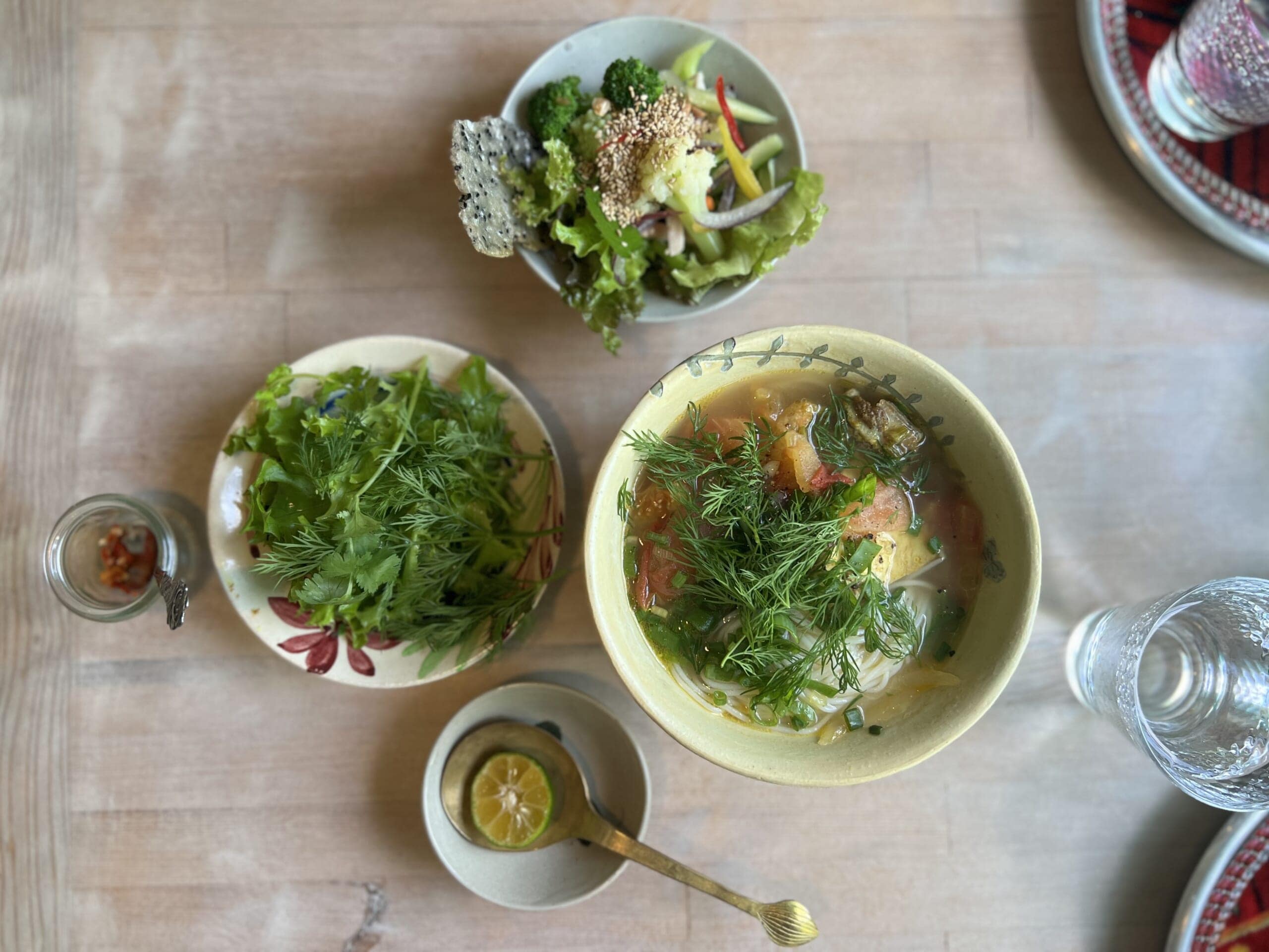 【沖縄】ちいさなベトナム料理カフェ「mocuaso」洗練されたバインミーとスープブンランチ TBicoco