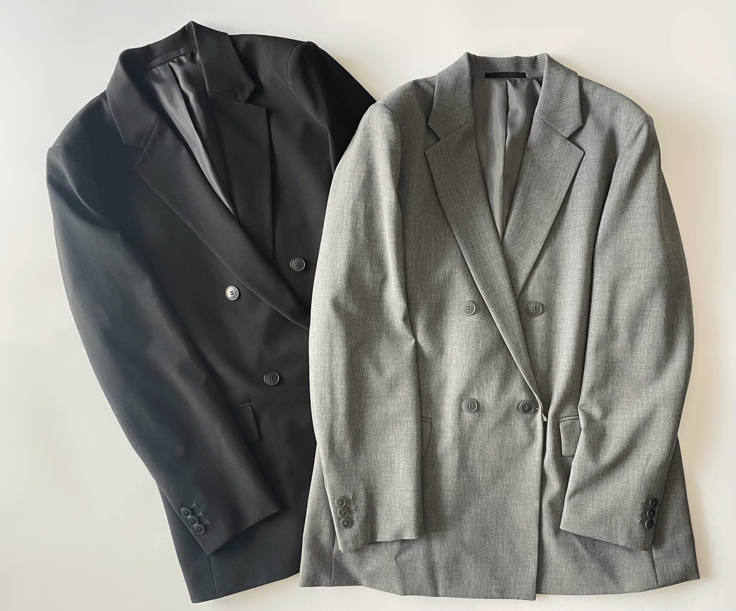 ユニクロのダブルジャケット。BLACKとGRAY。