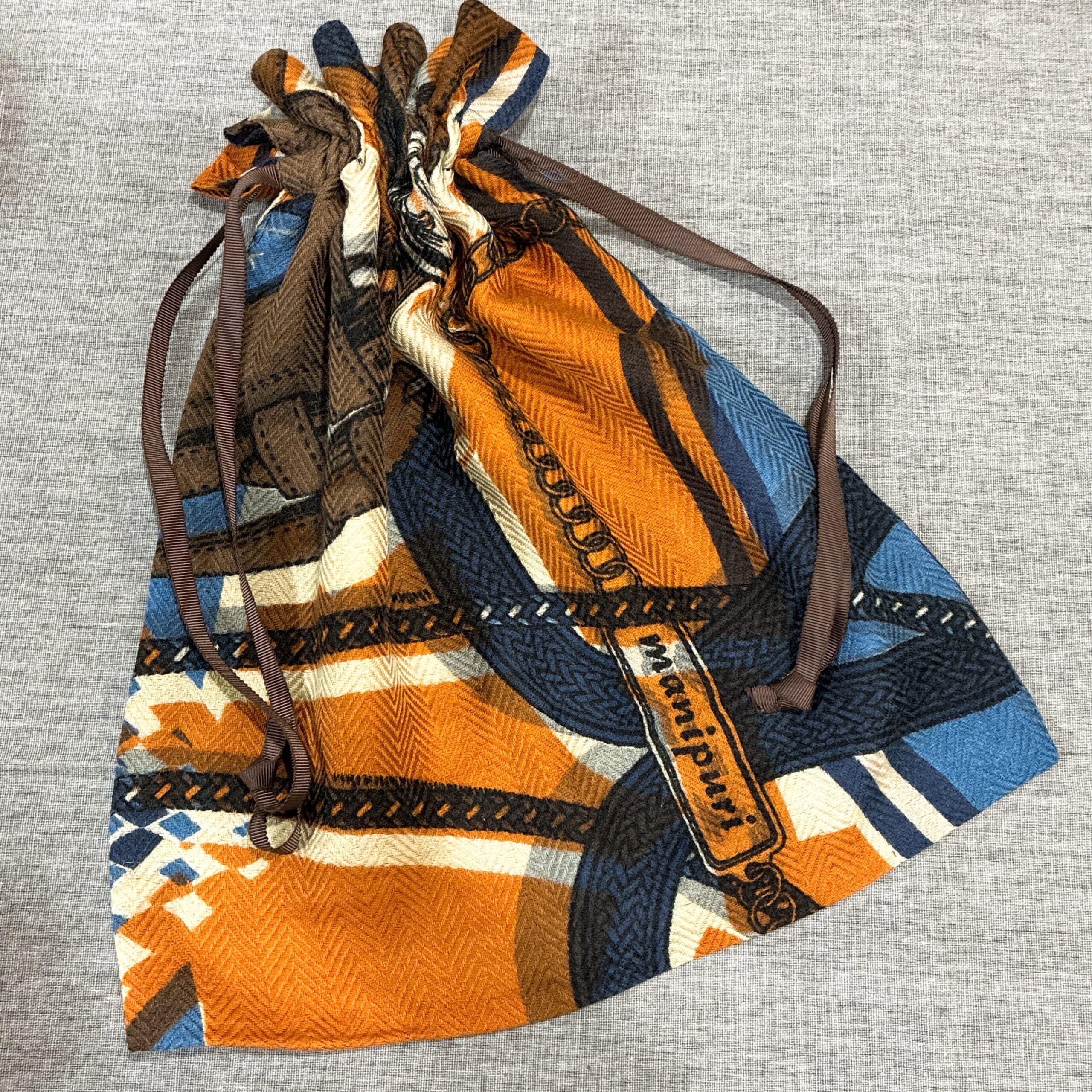 manipuri マニプリ ウールシルクストール ヘリンボーン織 120 カレイドバンダナ ブラック BLACK