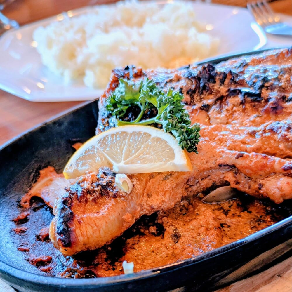 長野県安曇野市 すぱいすろーど スパイスカレー タンドリーバターチキン